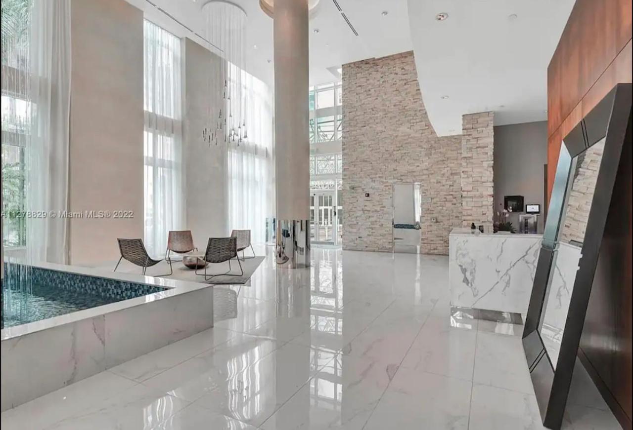Iconic 2 Bedroom Loft Brickell-Stunning Views Miami Exterior photo